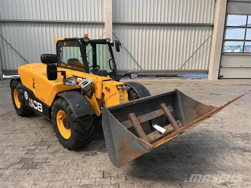 JCB 525-60 Hi Viz Teleskopické nakladače pro zemědělství