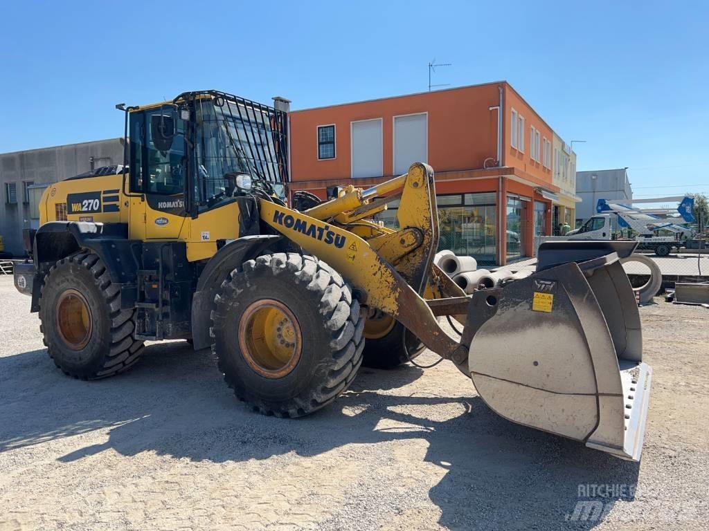 Komatsu WA 270-8 Kolové nakladače