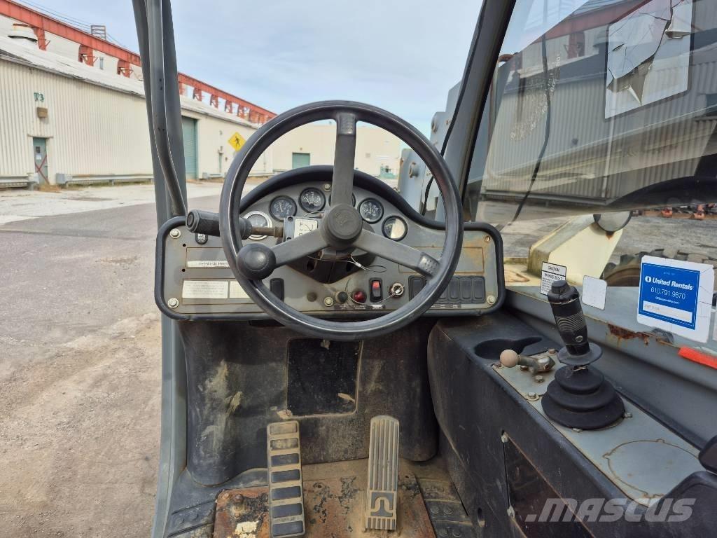 Terex TH0805A Teleskopické manipulátory
