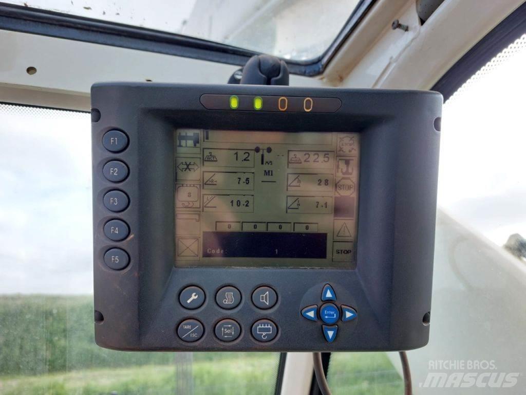 Terex A600 Jeřáby pro těžký terén