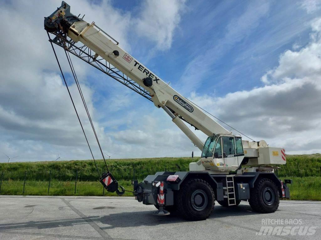 Terex A600 Jeřáby pro těžký terén