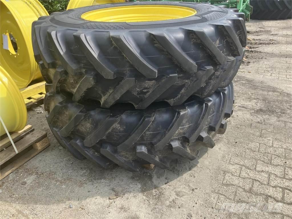 Alliance 520/85-38 Pneumatiky, kola a ráfky