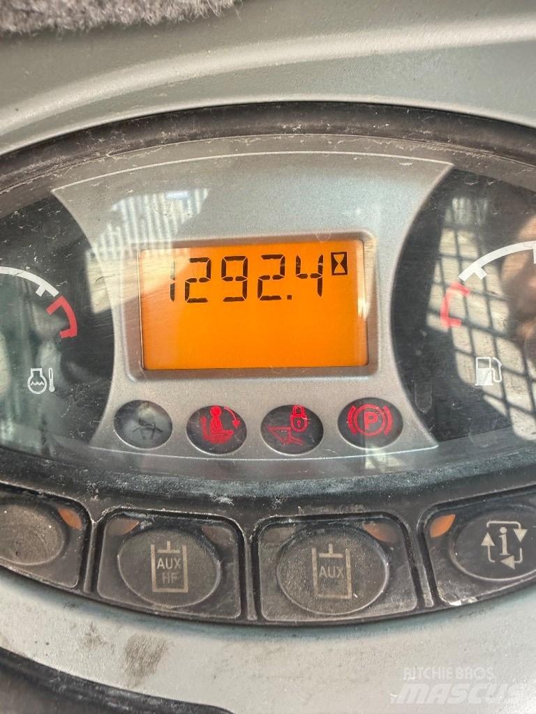 Bobcat S 450 Smykem řízené nakladače