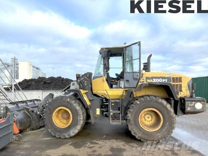 Komatsu WA 200 PT-5 Kolové nakladače
