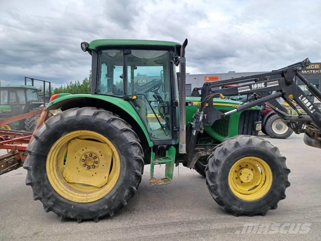 John Deere 6220 Traktory