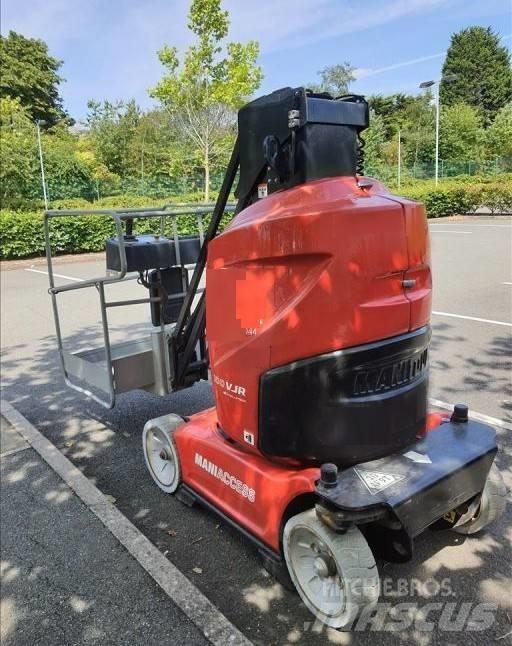 Manitou 100 VJR Vertikální sloupové výtahy