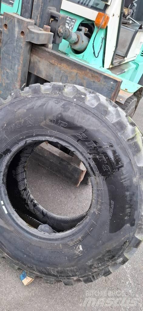 Dunlop 335/80R18 Pneumatiky, kola a ráfky