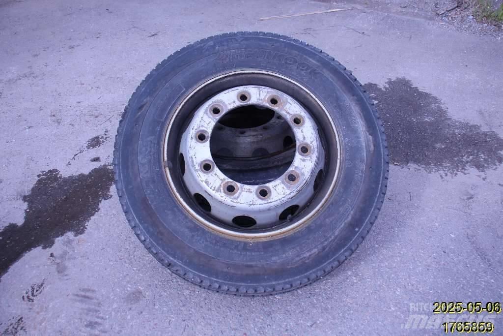  Entreprenad Däck Pneumatiky, kola a ráfky