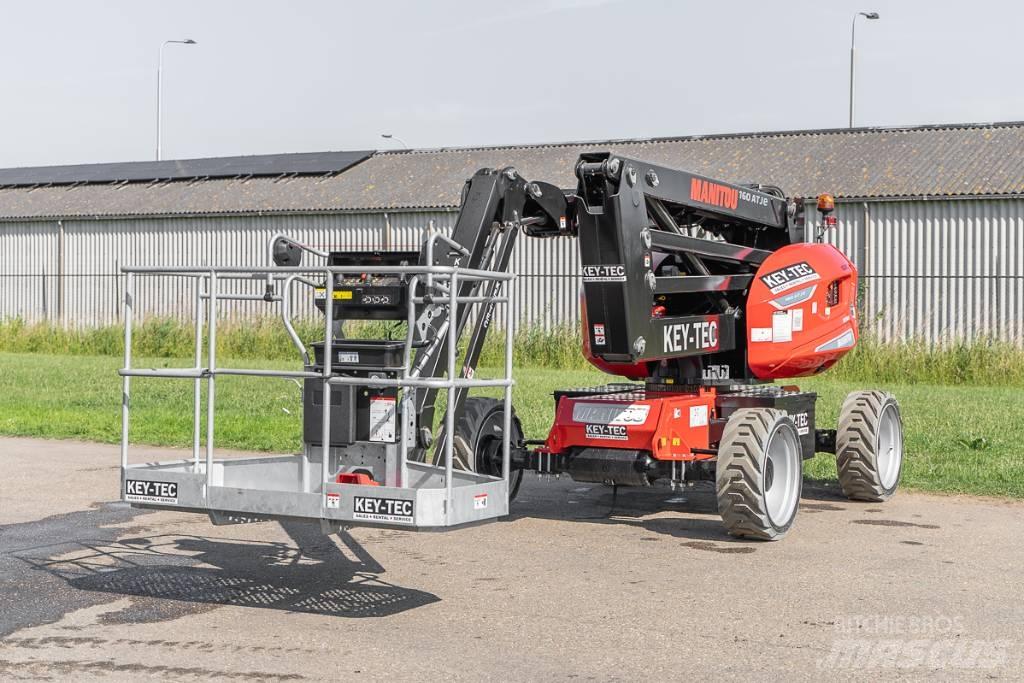 Manitou 160 ATJ e Kloubové plošiny