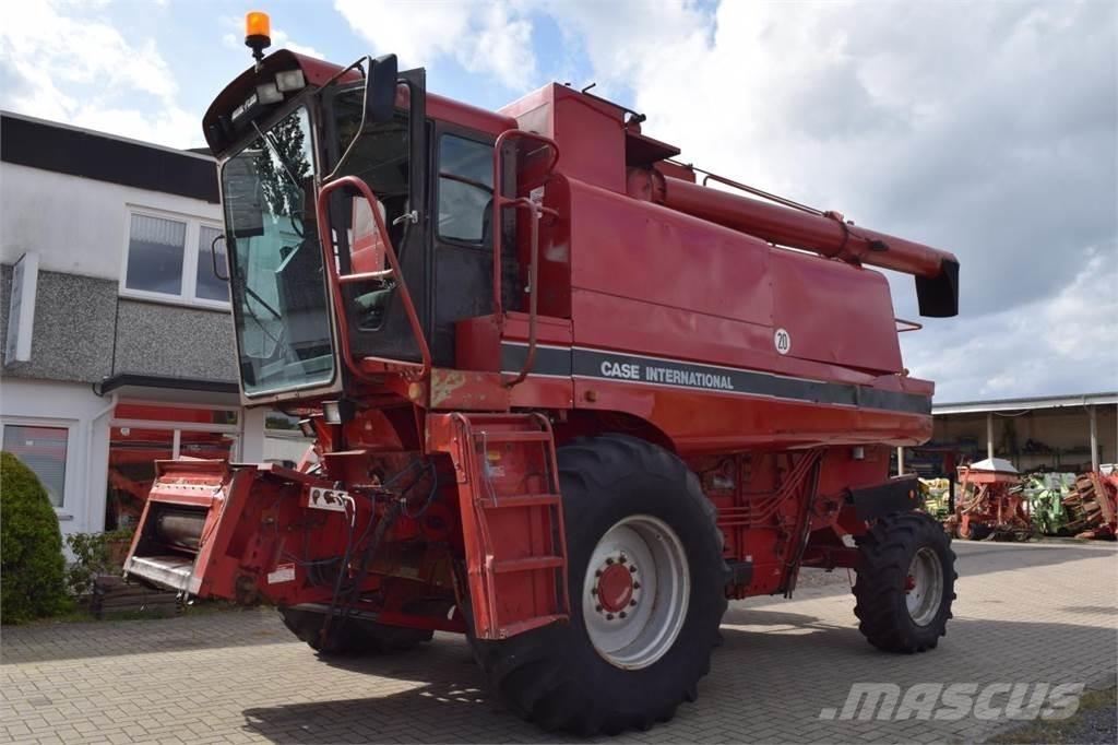 Case IH 1680 Axial Sklízecí mlátičky