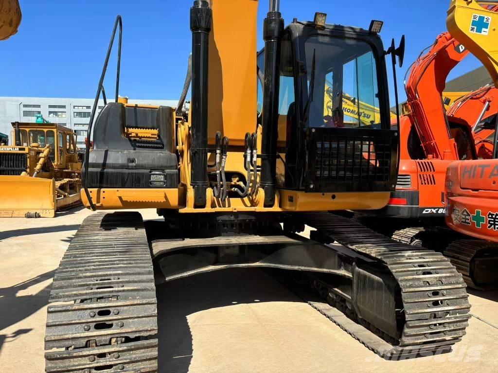 CAT 325 D Pásová rýpadla