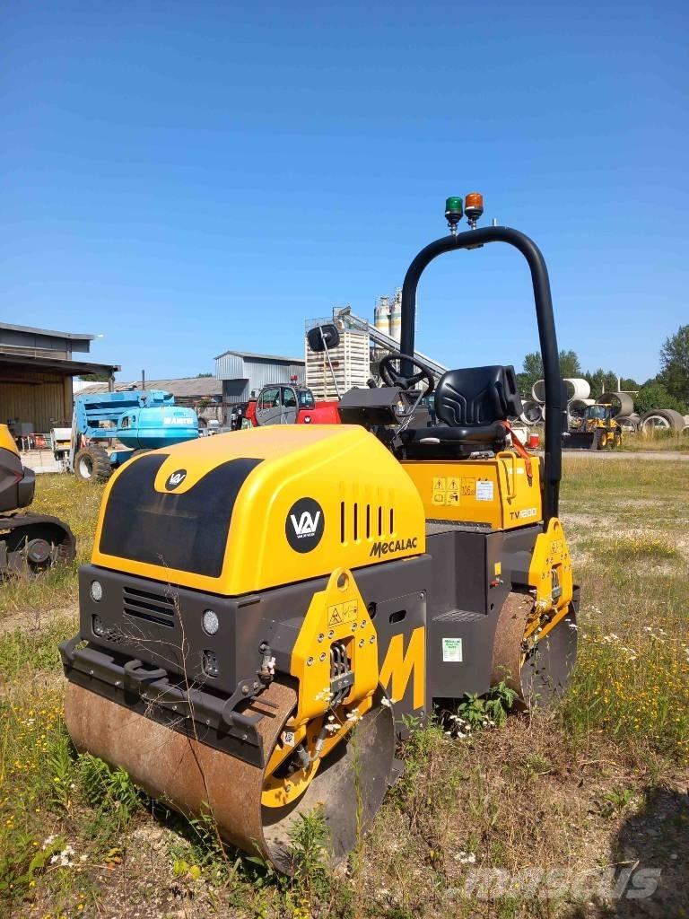 Mecalac TV1200 Vibrační pěchy