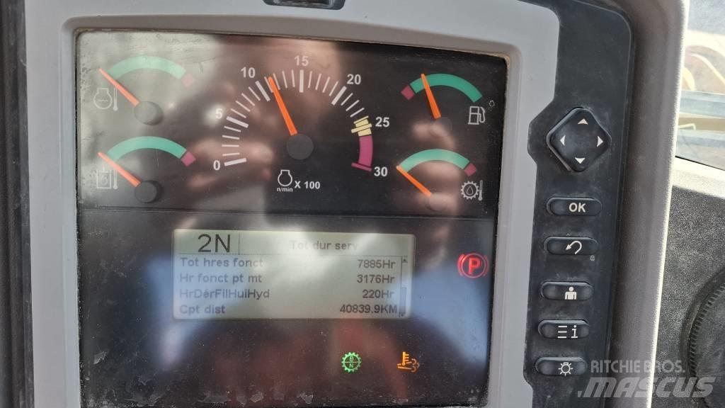 CAT 966K Kolové nakladače