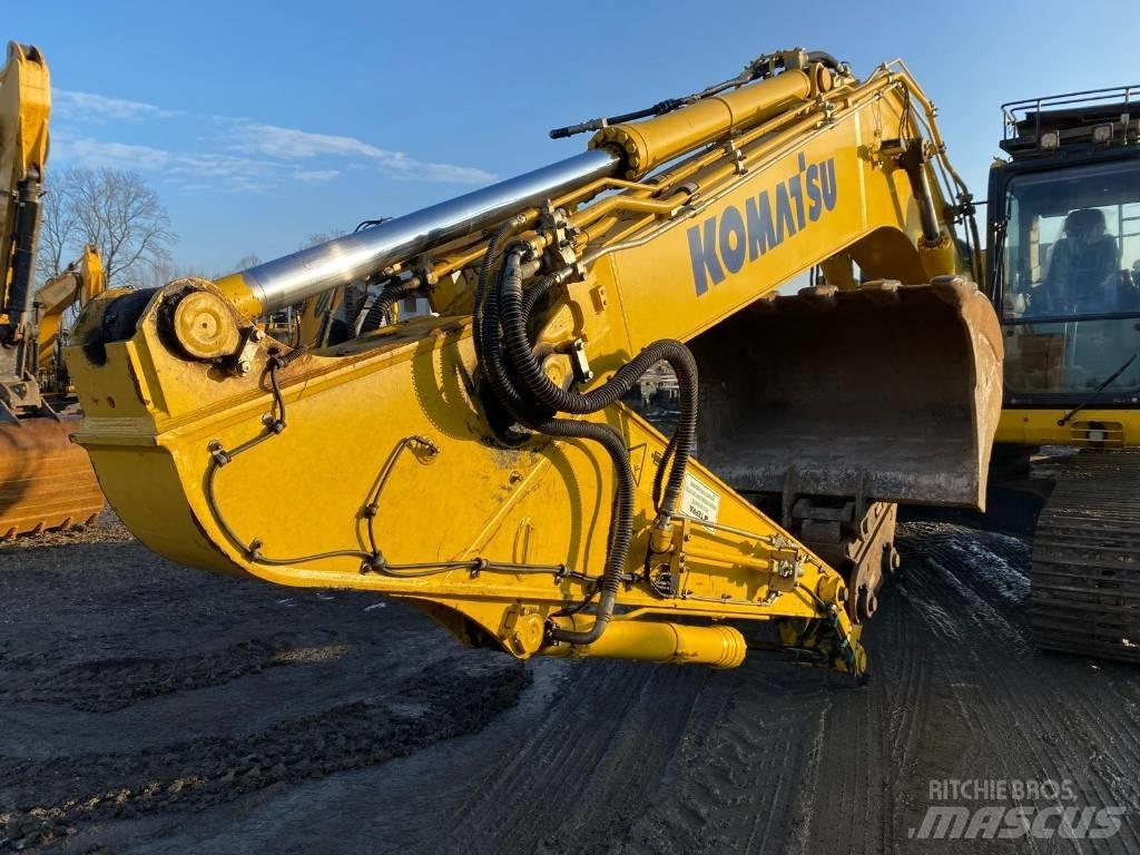 Komatsu PC 210 LC-11 Pásová rýpadla