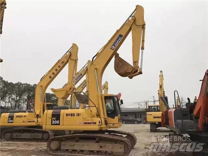 Komatsu PC 200-7 Pásová rýpadla