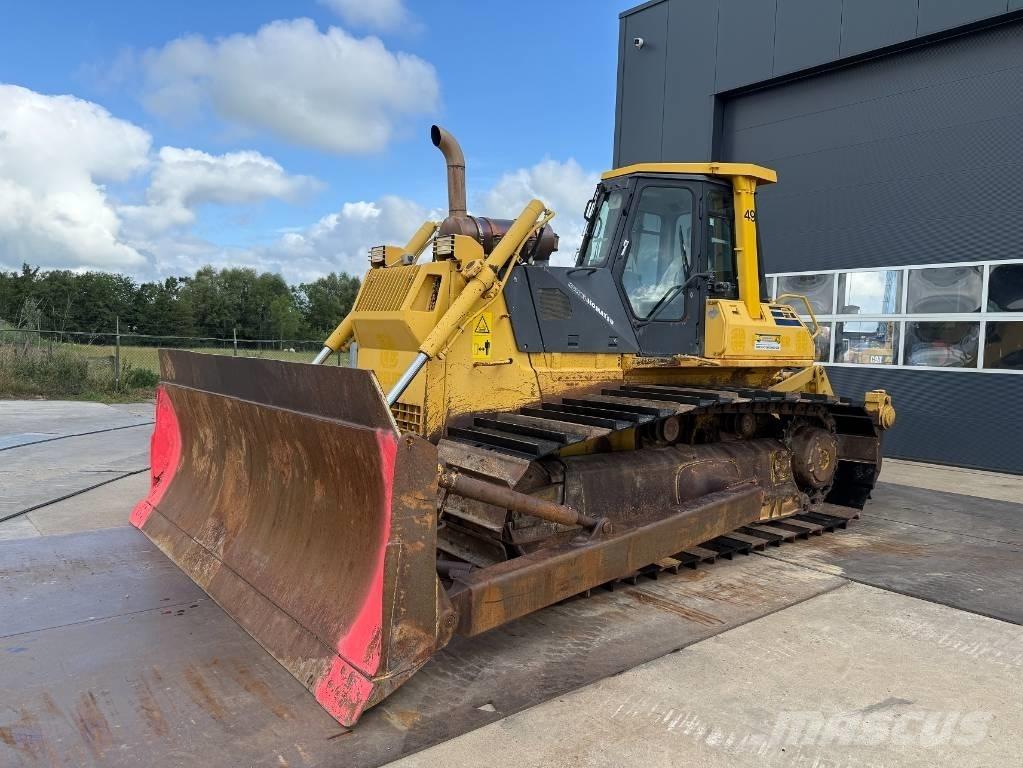 Komatsu D 65 PX-12 Pásové dozery