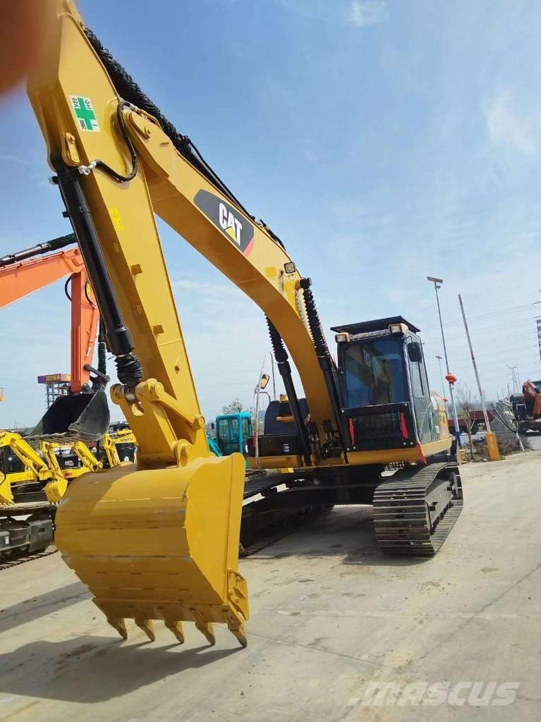 CAT 320 D 2 Midi rýpadla 7t - 12t