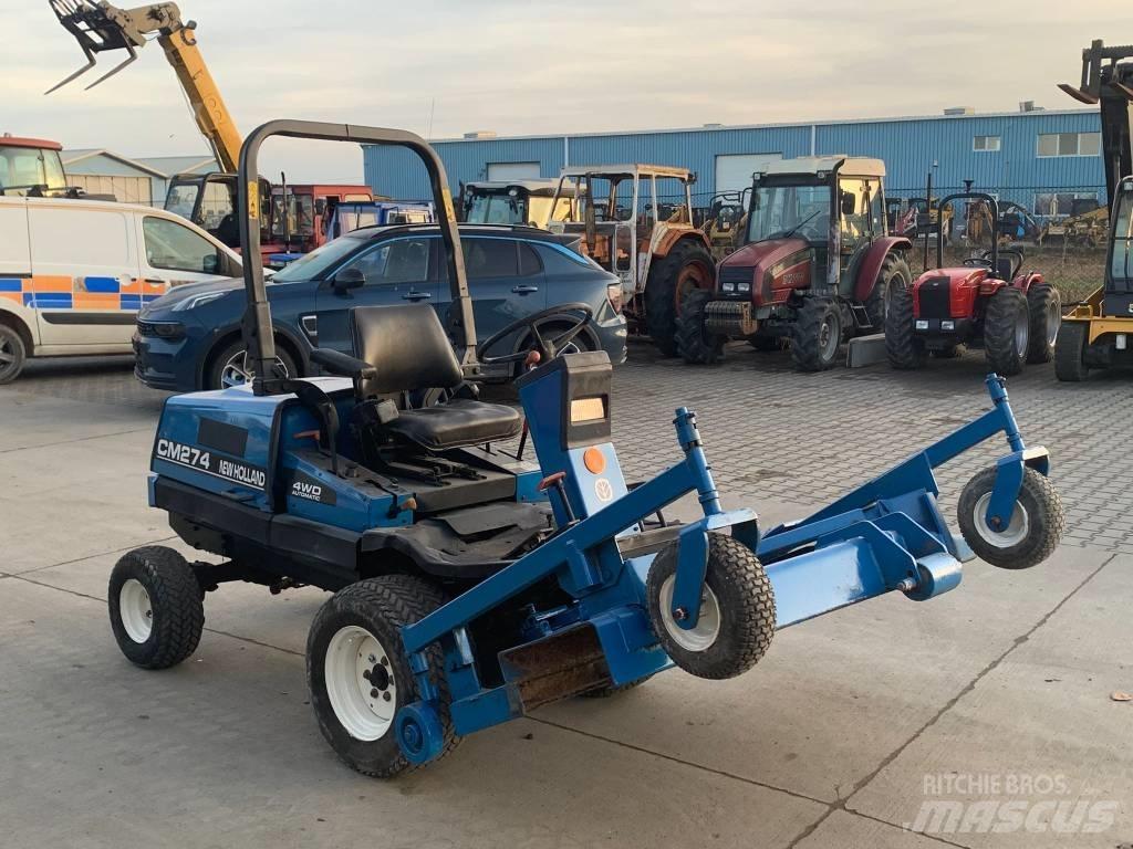 New Holland CM 274 Samojízdné sekačky