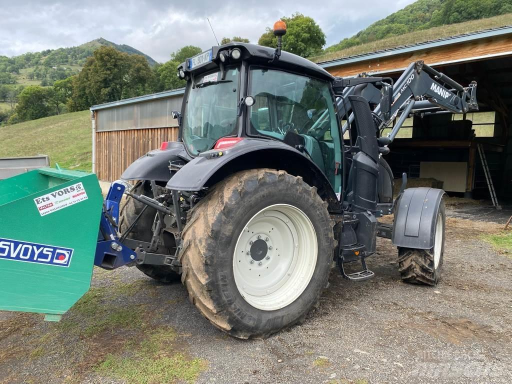 Valtra N134  HiTECH Traktory