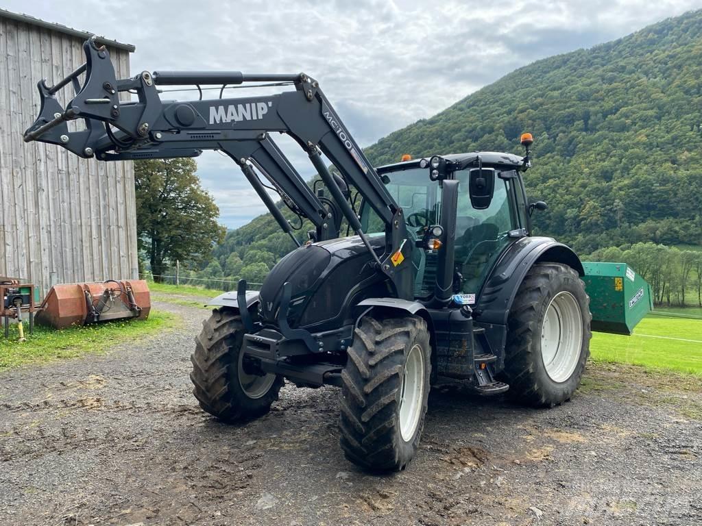 Valtra N134  HiTECH Traktory