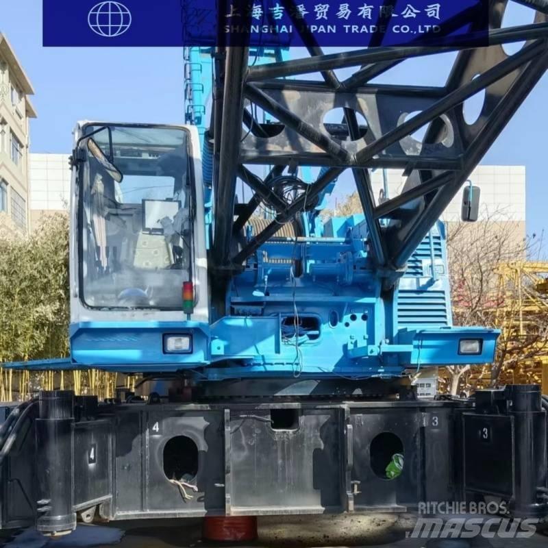 Hitachi SCX2500 Pásové jeřáby