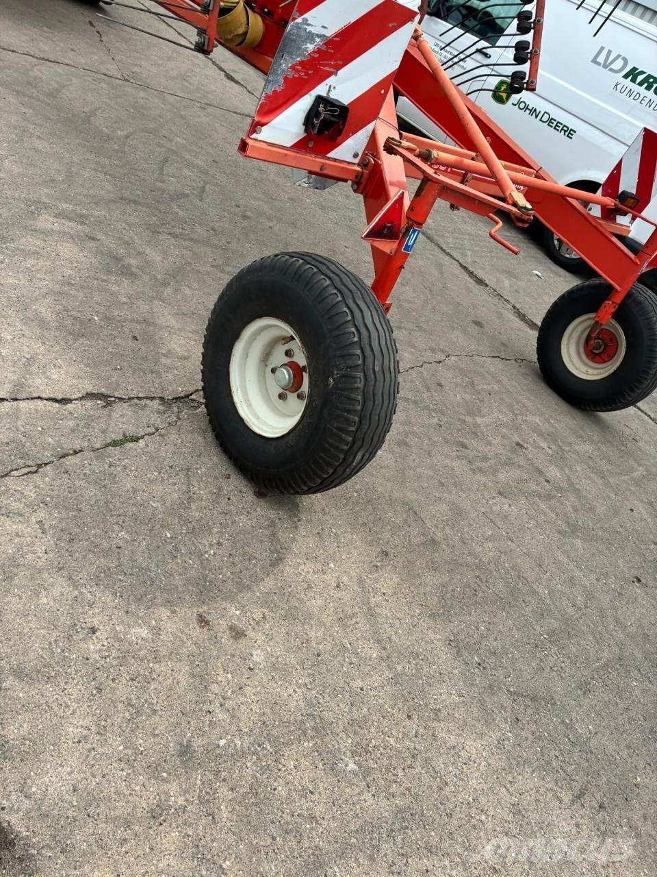 Kuhn GA 7301 Řádkovače