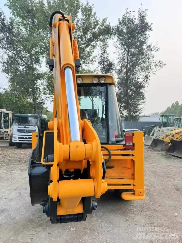 JCB 3 CX Rýpadlo-nakladače