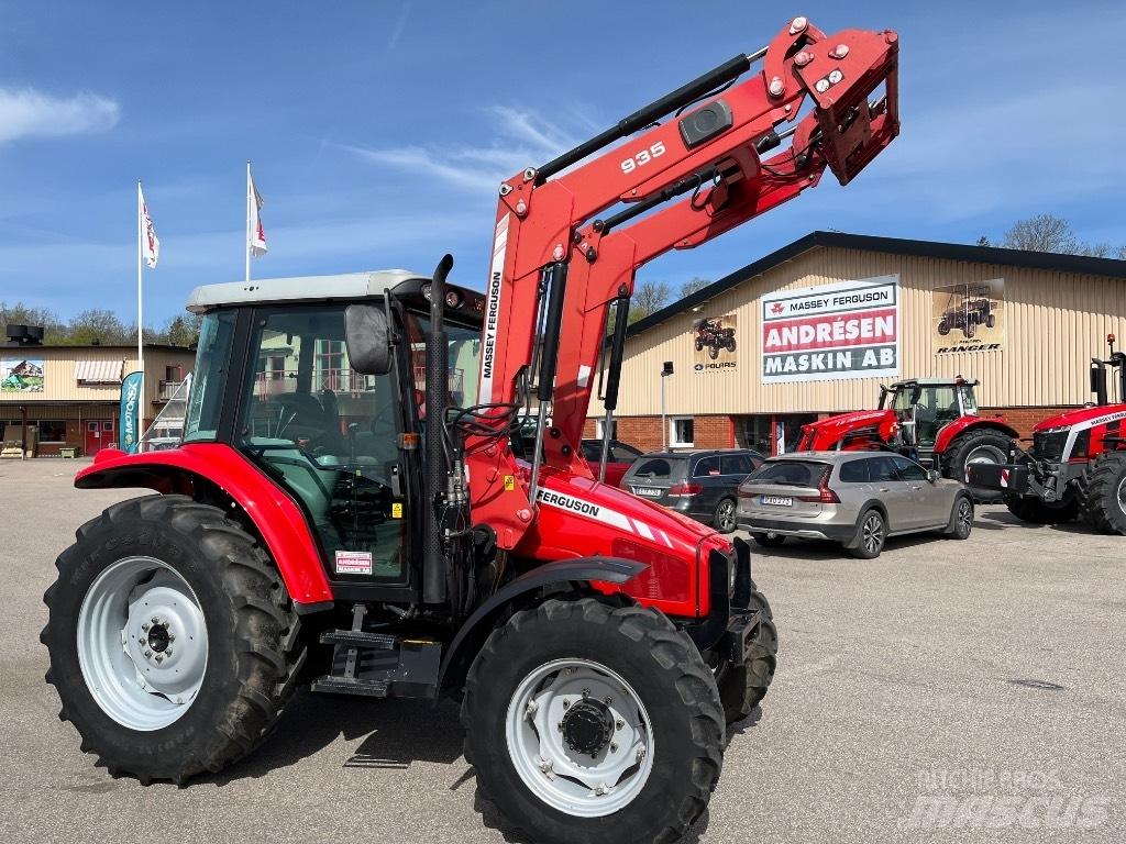 Massey Ferguson 5435 Traktory