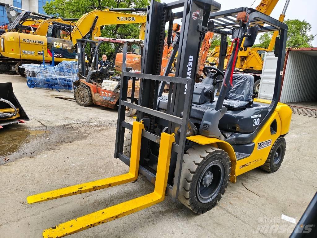 Komatsu FD30 Dieselové vozíky