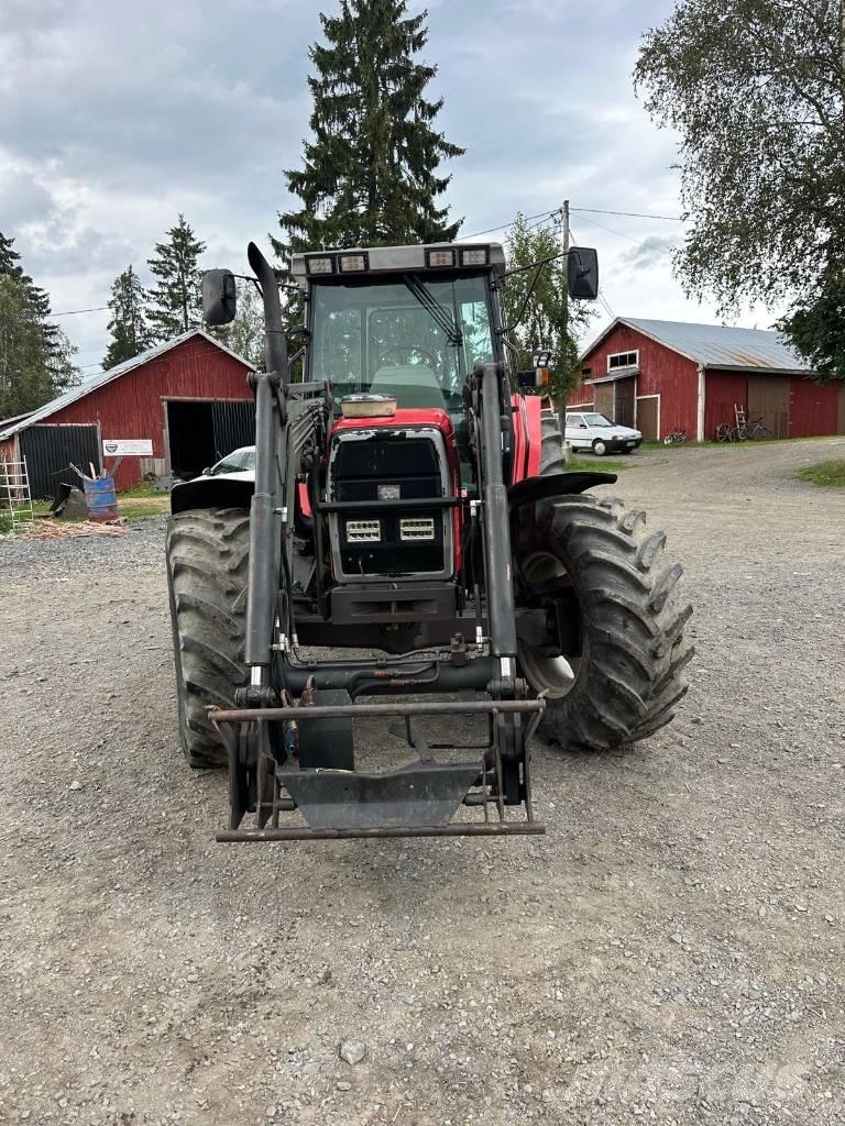 Massey Ferguson 6180 Traktory