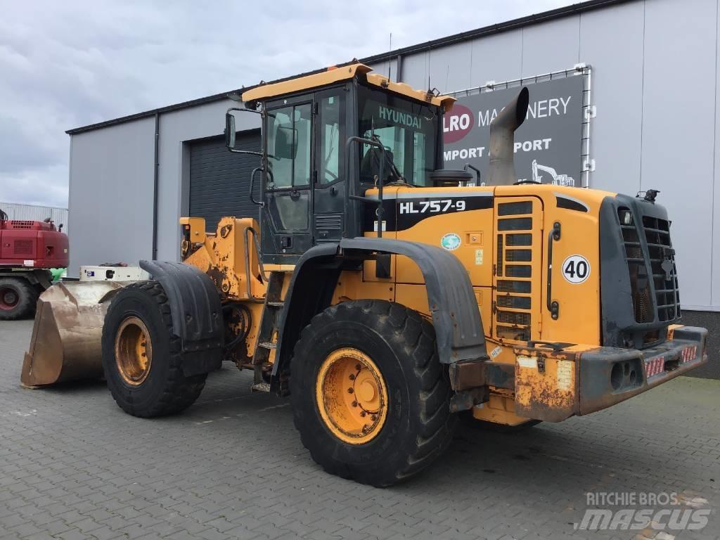 Hyundai HL 757-9 Kolové nakladače