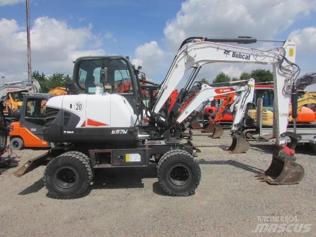 Bobcat E 57 W Kolová rýpadla