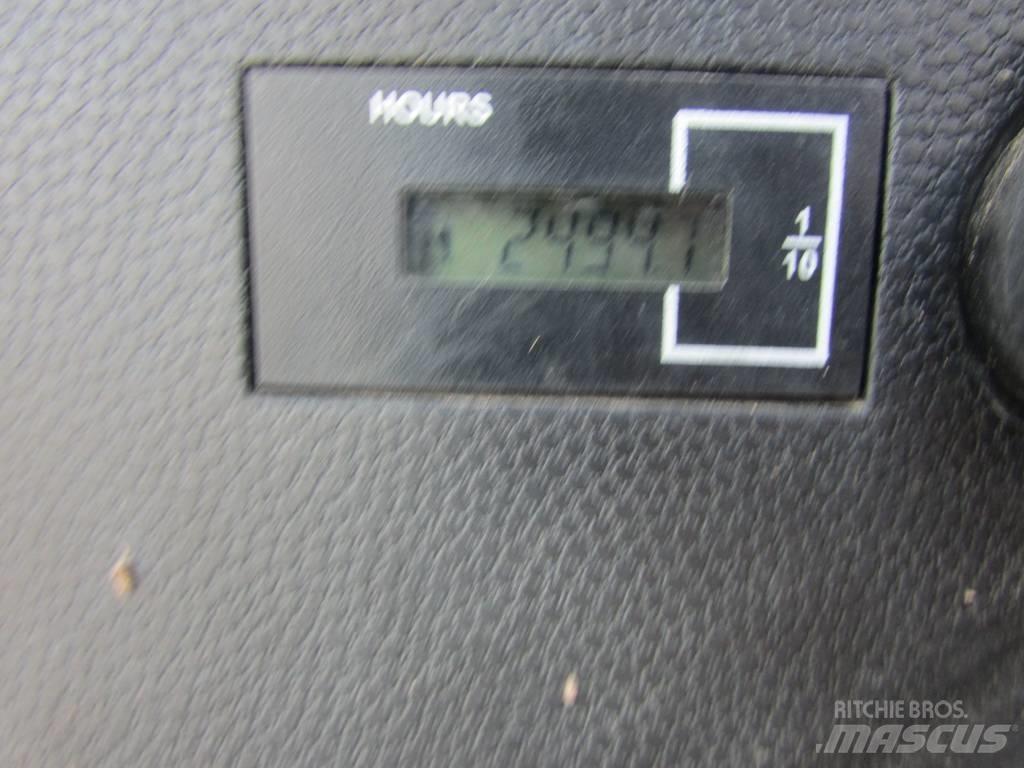 Bobcat E 57 W Kolová rýpadla