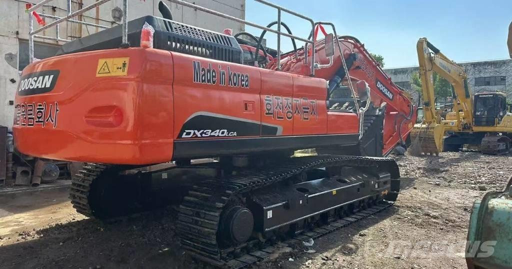 Doosan DX340 Pásová rýpadla