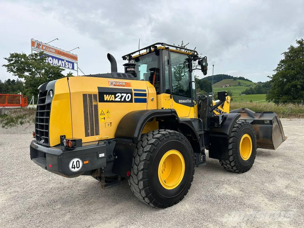 Komatsu WA 270-8 Kolové nakladače