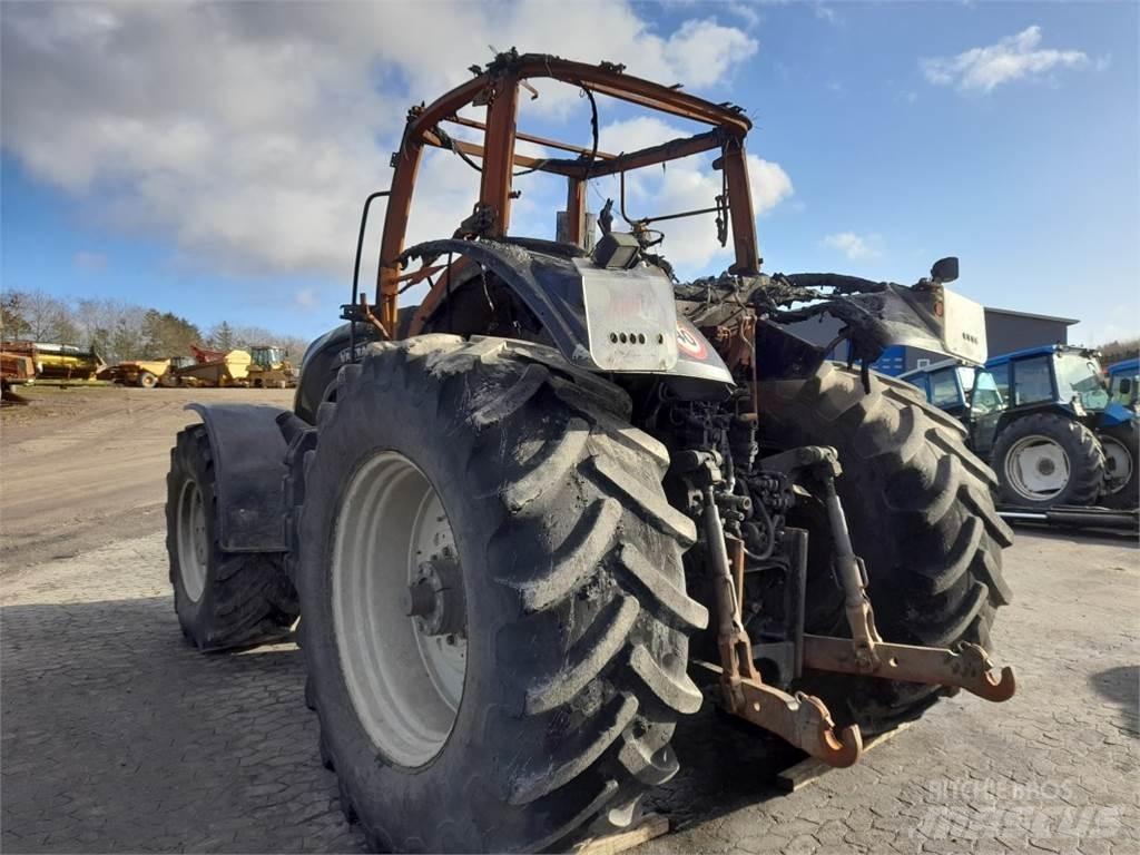 Valtra S374 Traktory