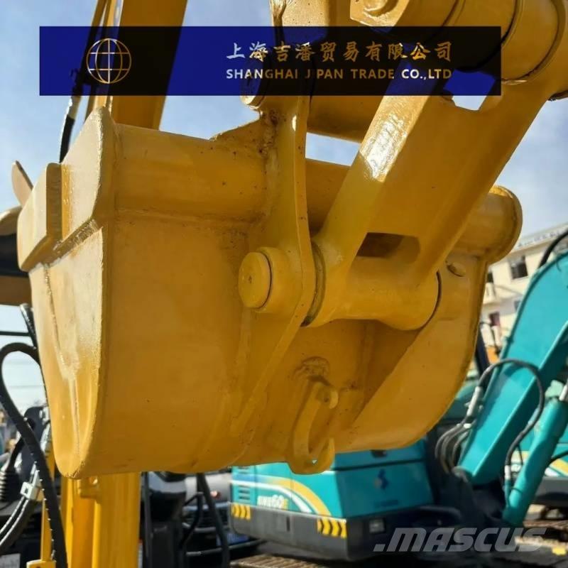 Komatsu PC 30 Pásová rýpadla