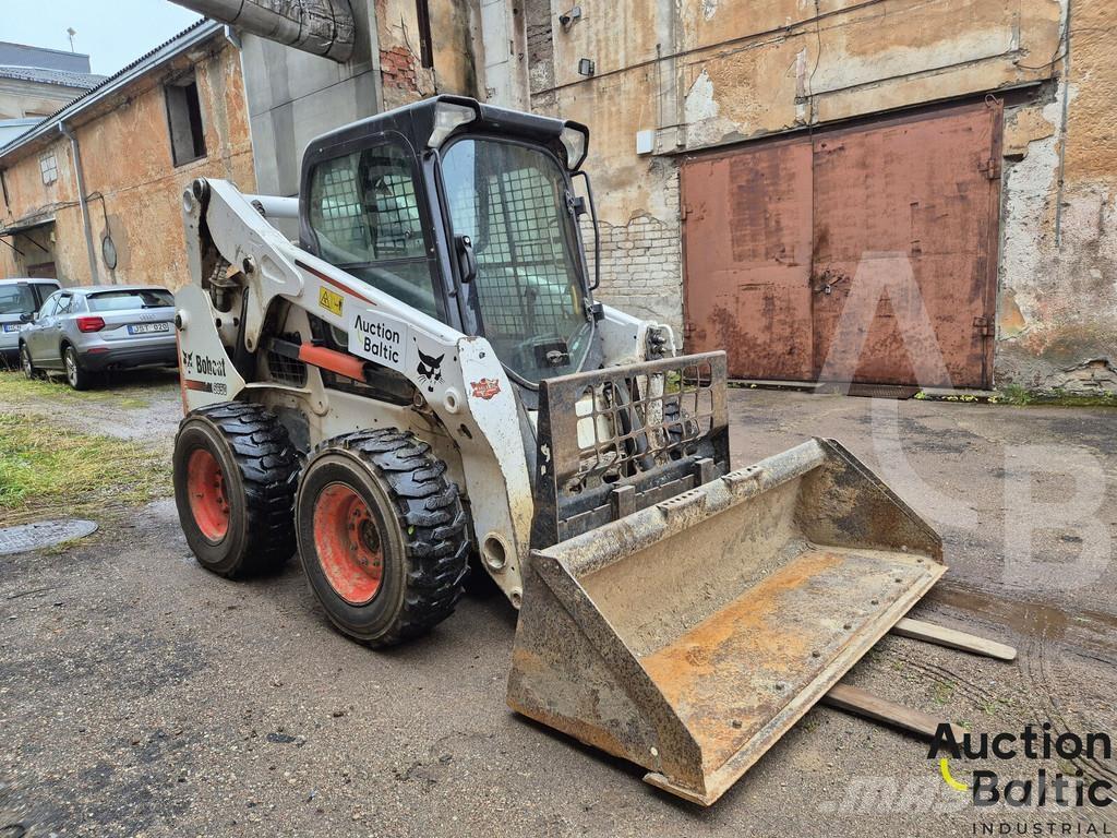 Bobcat S 650 Smykem řízené nakladače