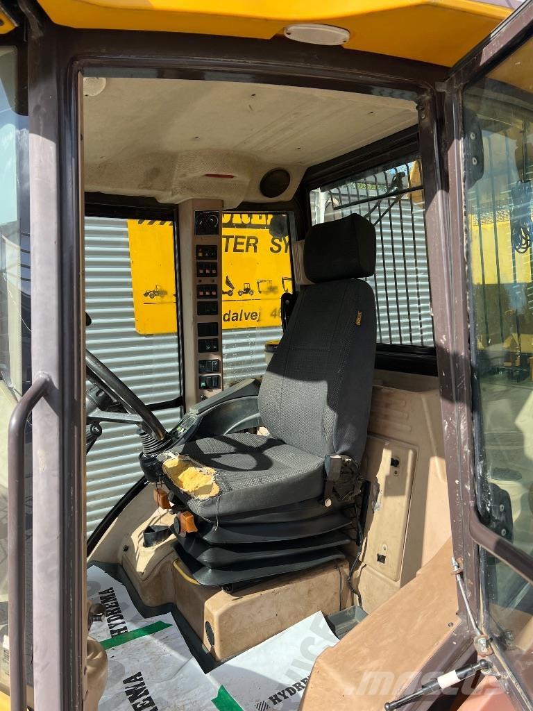 Hydrema 912 DS Kloubové dempry