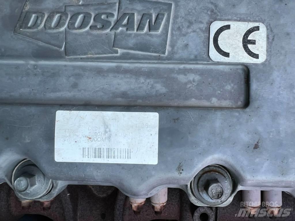 Doosan DX170W Kolová rýpadla