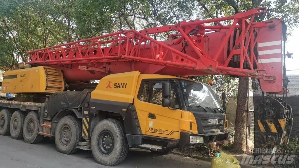Sany STC 1000 S Univerzální terénní jeřáby