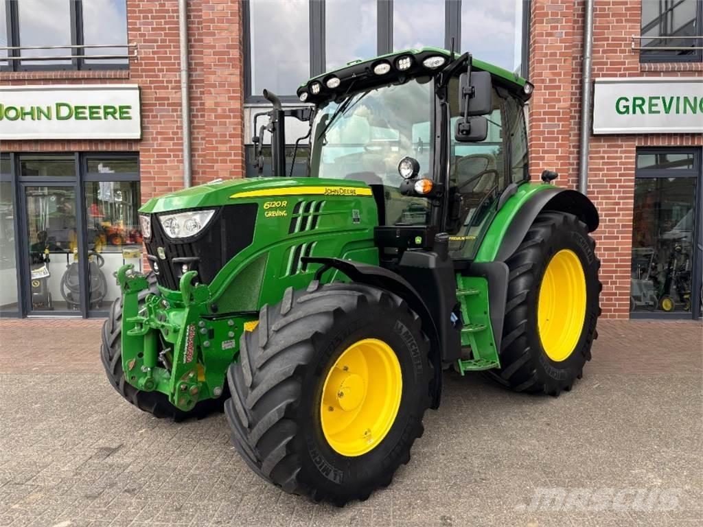 John Deere 6120R Traktory