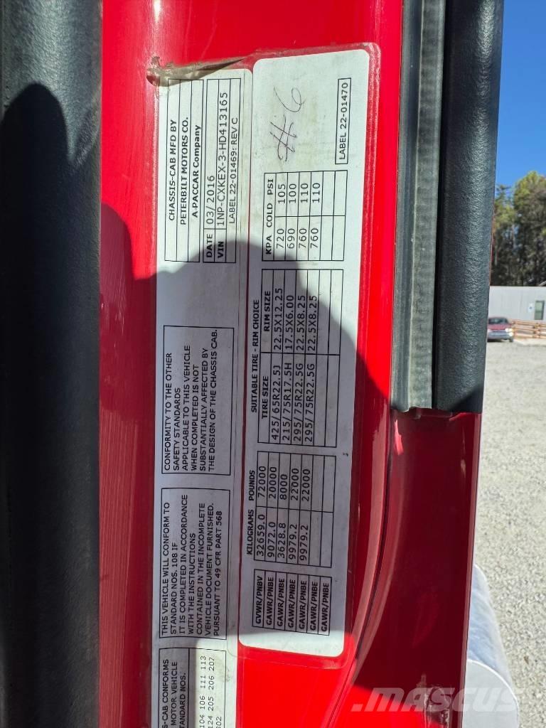 Peterbilt 567 Sklápěče