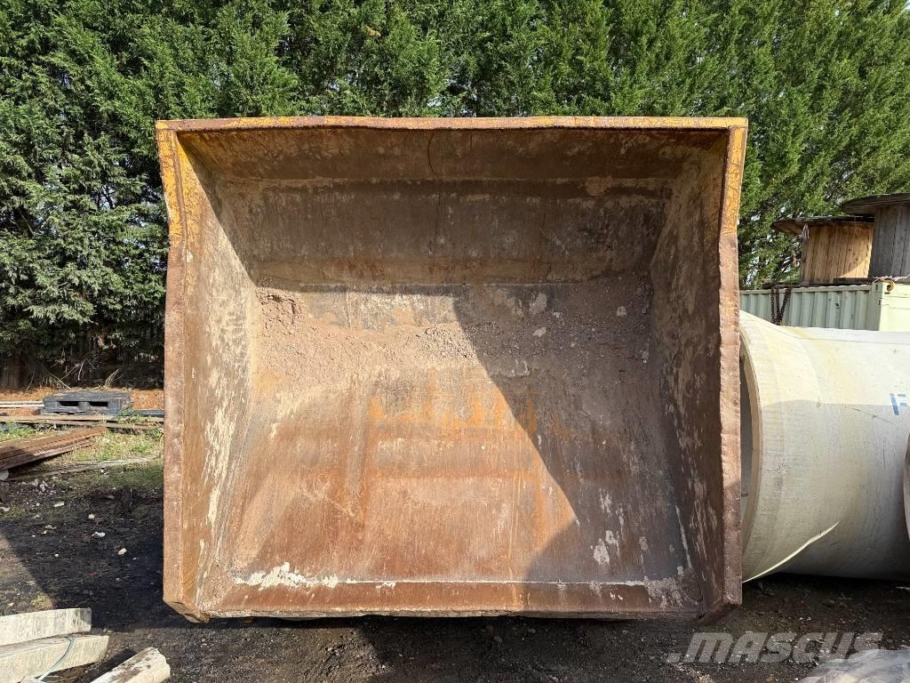 Terex TA9 Vyklápěcí dempry