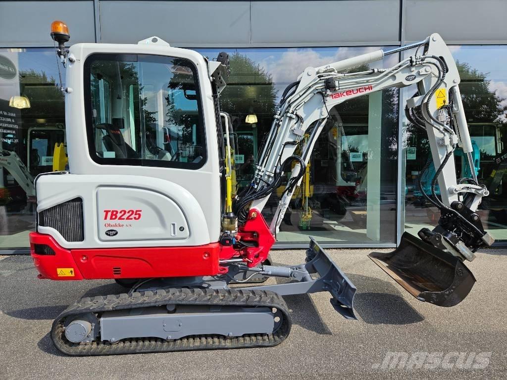 Takeuchi TB 225 Mini rýpadla < 7t