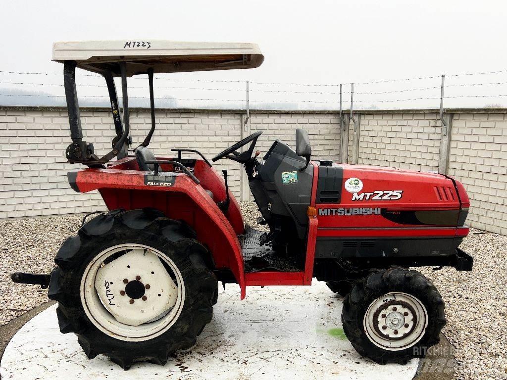 Mitsubishi MT225 Traktory