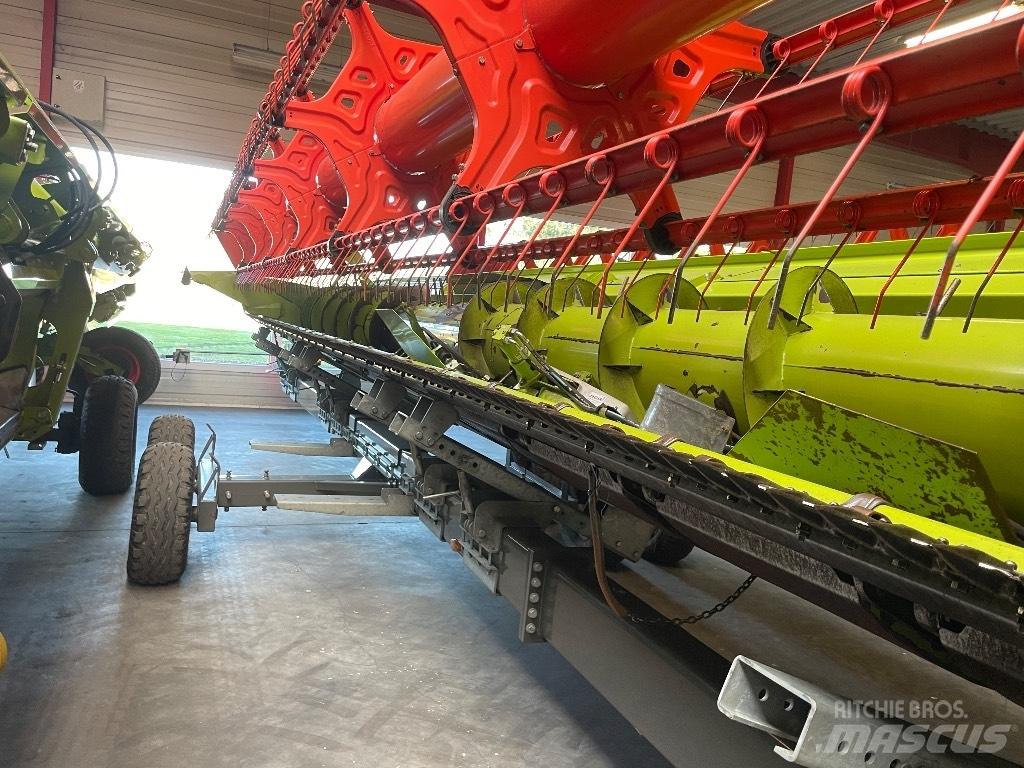 CLAAS Lexion 660 Sklízecí mlátičky
