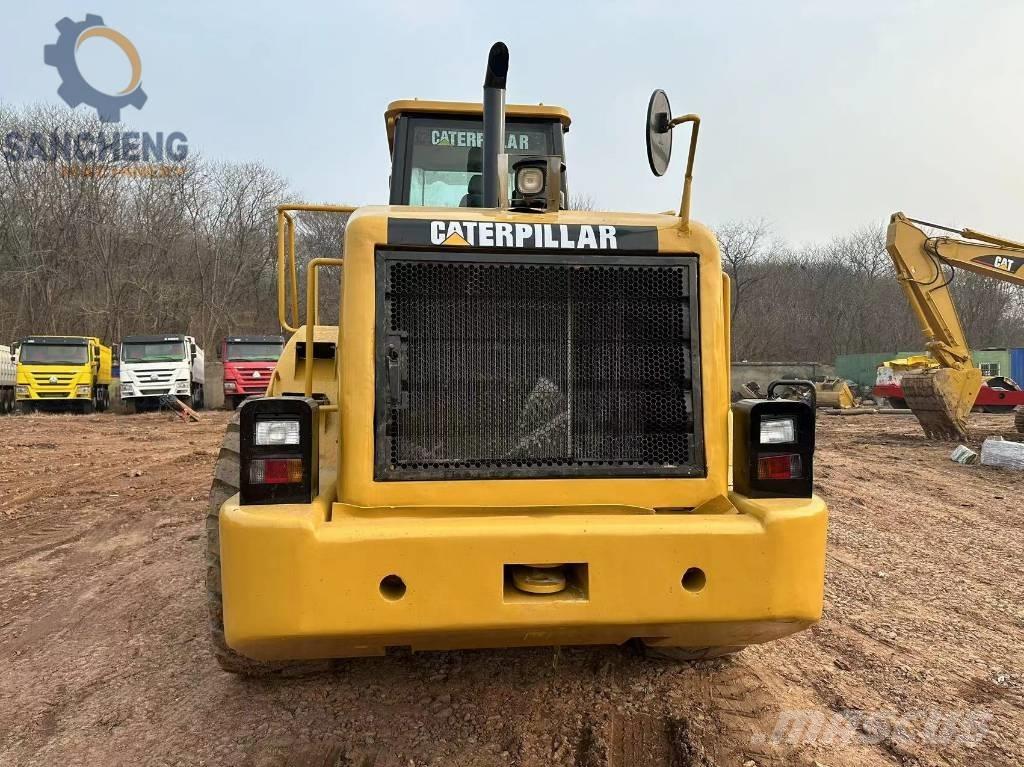 CAT 950H Kolové nakladače