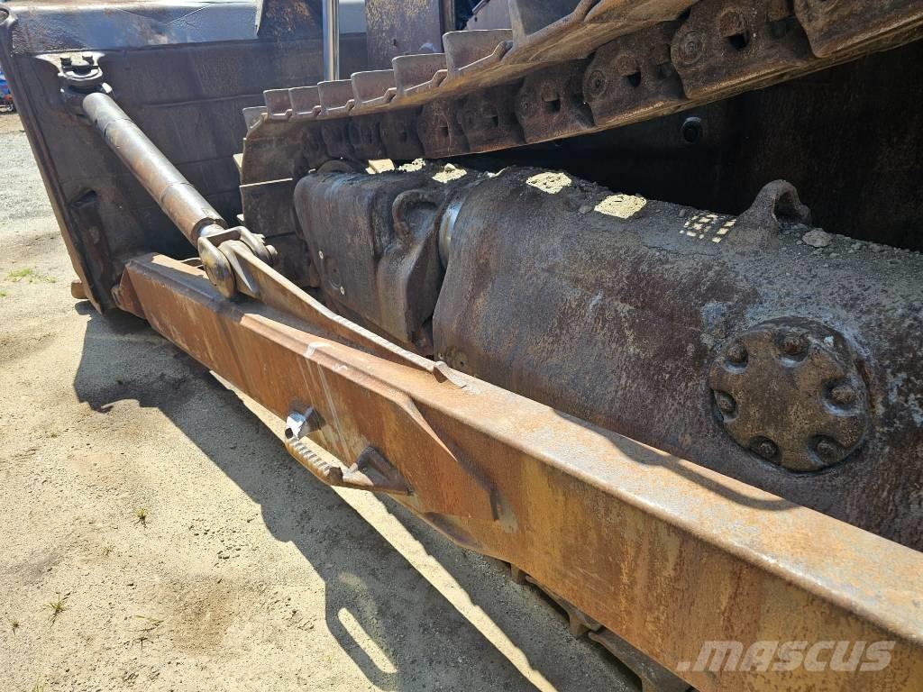 CAT D8N Pásové dozery
