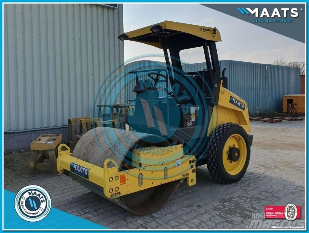 Bomag BW 124 D H-4 Tahačové válce